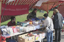 Informationsstand zum Tag der Mahnung